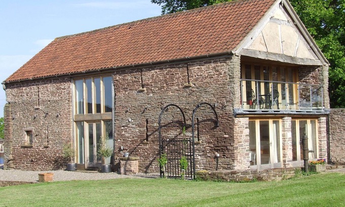 Garway House | Idyllic Barn Conversion for Exploring the Welsh Borders