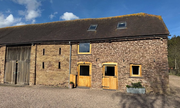 Leominster Cottage | Pet-Friendly Barn Cottage: Characterful Retreat in Ludlow