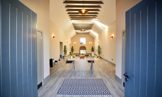 Kippen Other | Inviting Barn with Hot Tub & Entertainment Space for 6