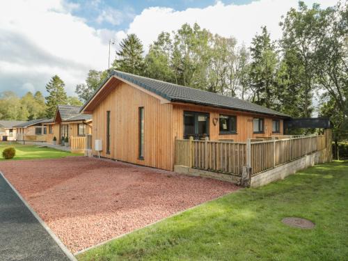 Otterburn House | Experience Barn Owl: 4-Star, Pet & Child Friendly Haven