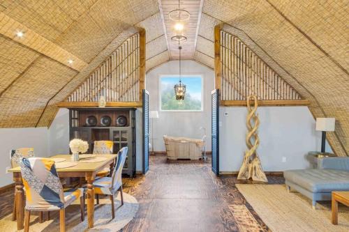 Sugar Grove House | Cozy Barn Retreat with Petting Zoo and Relaxing Hot Tub