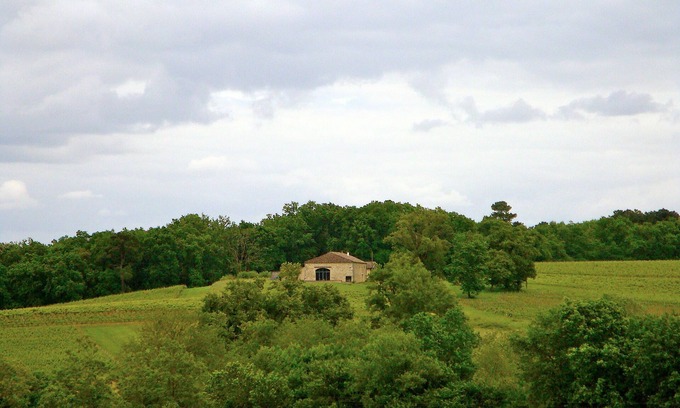Pellegrue House | Experience Barnhouse de Luxe: Ocean View & Private Pool