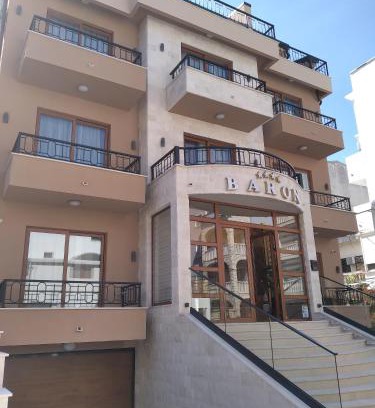 Maini Apartment | Baron Hotel: Family-Friendly & Wheelchair Accessible Stays