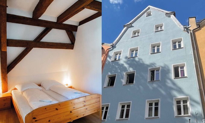 City Centre Regensburg Apartment | Goliath Baroque Gallery Apartment in the Heart of the City