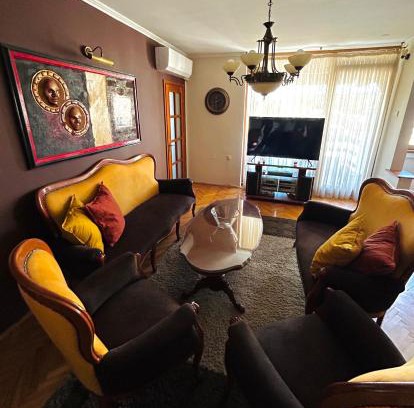 Stip Apartment | Charming Baroque-Style Apartment with Child-Friendly Amenities