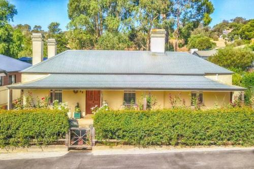 Penrice House | Discover Barossa Valley’s Captain Rodda’s Cottage Retreat