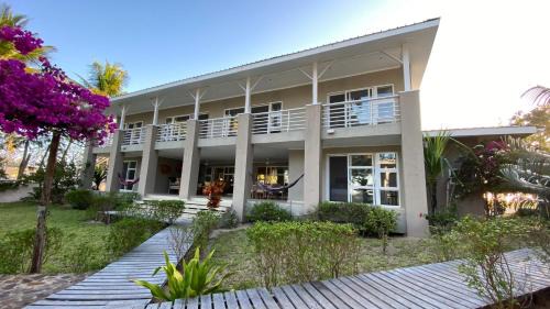 Miramar Villa | Experience Barra Beach Villa with Ocean Views and Pool Access