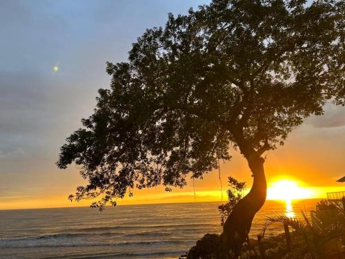 Barra Velha Villa | Top-Rated Barra Velha Beach House with Private Ocean Views