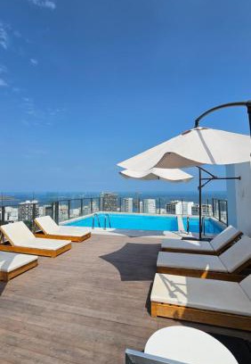 Barranco Apartment | Elegant Barranco Apartment with Pool & Hot Tub Awaits