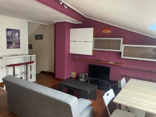 Orduna Apartment | Pet-Friendly Retreat at Barria: Family-Friendly Comfort