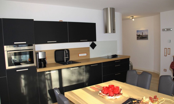 Binz Apartment | Perfect Barrier-Free Apartment with Pool and Ocean View