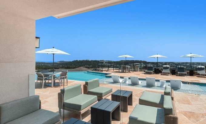 Austin Apartment | Barsala l Texas Hill Country 1BD: Resort Pool, Wine Fridge Retreat