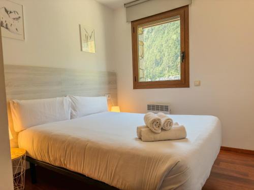 Arinsal Apartment | Comfortable Font Blanca Apartment in Arinsal - Pet Friendly