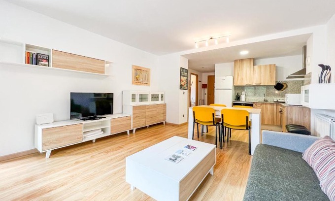 Arinsal Apartment | Family-Friendly Apartamento MILU in Scenic Arinsal