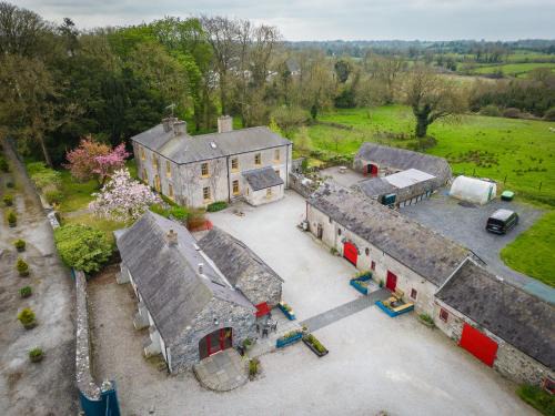Clonmellon House | Family-Friendly Bartholomew's Loft with 9.7/10 Guest Rating