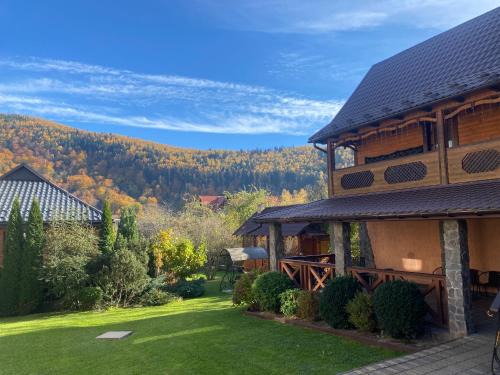 Yaremche Villa | Guest Rated 9.8: Barvinok Karpat with Oceanfront Views