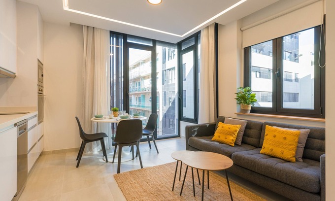 Las Palmas de Gran Canaria Apartment | Top-Rated Basalto Beach Home with Oceanfront Views