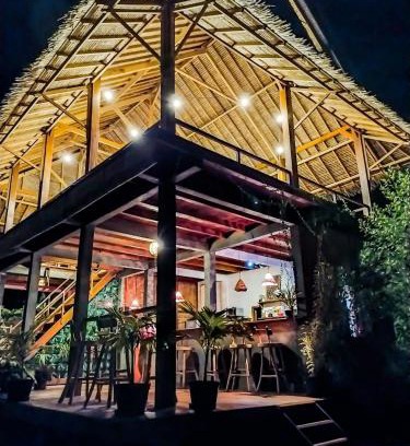 Karimunjava Cabin | Oceanfront Basa-basi Lodge: Guest Rated 9/10 with Breakfast