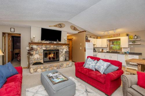 Thompsonville House | Base Camp: Family-Friendly Retreat with Private Pool & Hot Tub