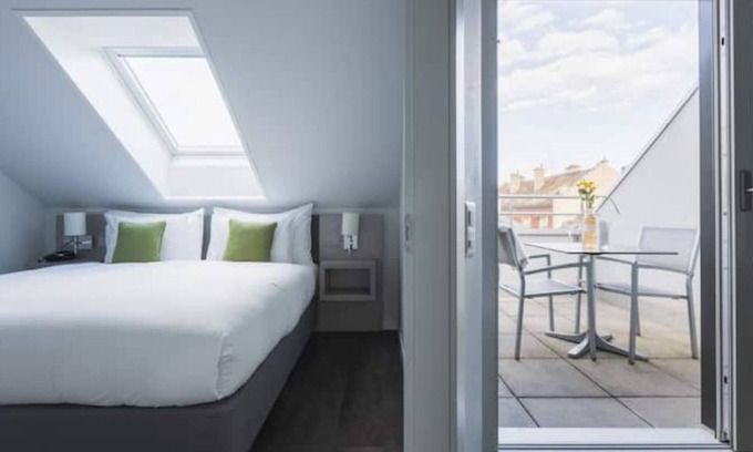 Nyon Apartment | Base XL+ Rental