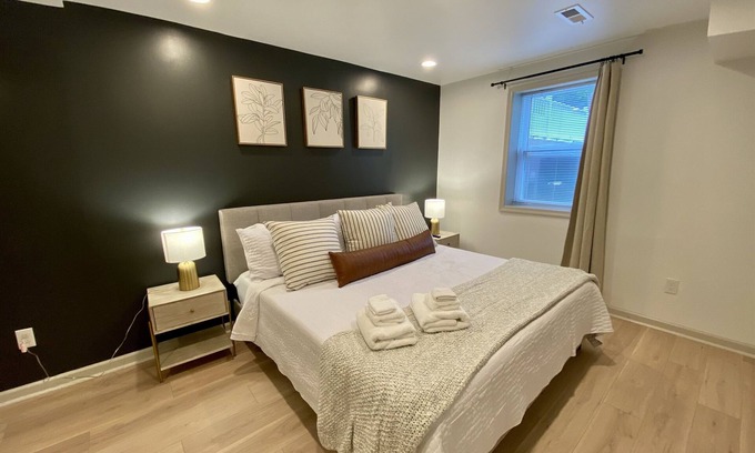 Cherrydale Apartment | Cozy Basement 1 King Bed with Breakfast & Kitchen Access