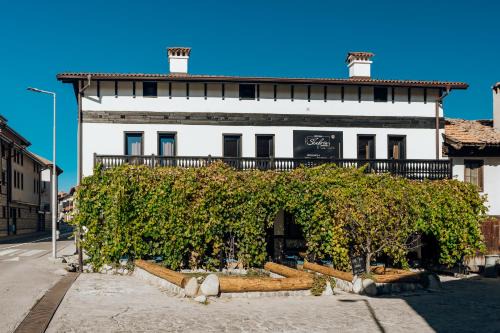 Kvartal Noviya Grad House | Exceptional Stay at Bashtin Dom - Skabrin House with Hot Tub