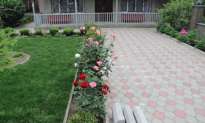 Kutaisi Apartment | Cozy Double Room for Solo Travelers - Child Friendly Stay