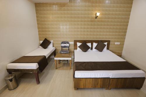 Taj Ganj House | Comfortable Basil Inn: Ideal for Indian Travelers