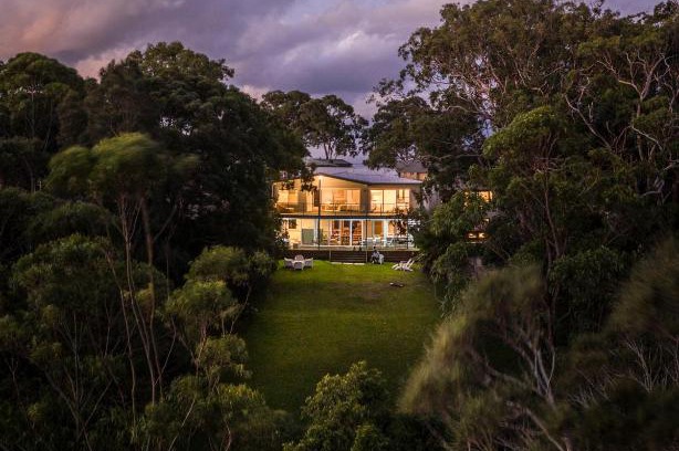 Green Point House | Relax at Green Point - Oceanfront Retreat Near the Lake