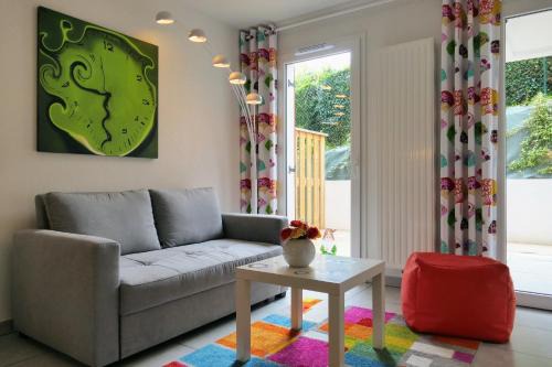 Cambo-les-Bains Apartment | Colorful BaskoParadis I Apt with Oceanfront Terrace