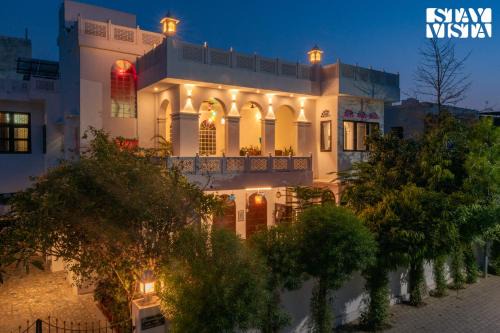 Jaipur District Villa | Bassi House by VEO - Part of StayVista with WiFi, AC & Heater
