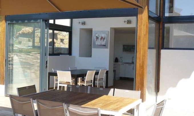 Bastelicaccia House | Discover Bastelicaccia: Oceanfront Retreat with Pool & Spa