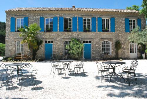 Fontaine-de-Vaucluse Apartment | Experience Bastide De La Lézardière with Oceanfront Views