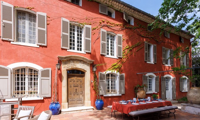 Ollioules Ski Chalet | Discover Bastide Saint Florent: Relax by the Pool & Spa