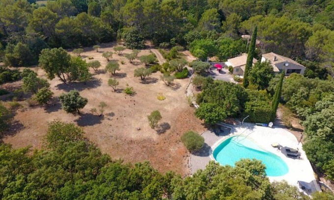 Salernes Cottage | Relaxing Bastidon Gîte with Pool and Olive Tree Oasis