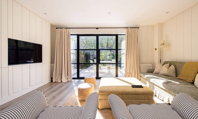 St. Mary's Park Apartment | Comfortable Battersea Retreat – 3 Bedroom Home with Garden