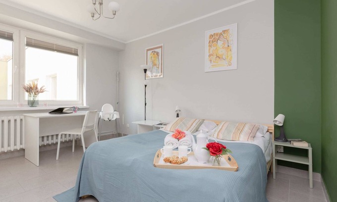 Mokotow Apartment | Cozy 2-Bedroom Retreat with Balcony & Pet-Friendly Perks