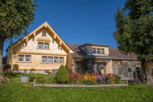 Schlatt-Haslen Apartment | Family-Friendly Retreat at Bauernhof Fendrig - Ideal Getaway