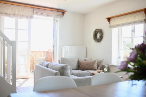 Reussenkoge Apartment | Cozy Bauernhof Wulff - Fewo "Amrum" with Oceanfront Views