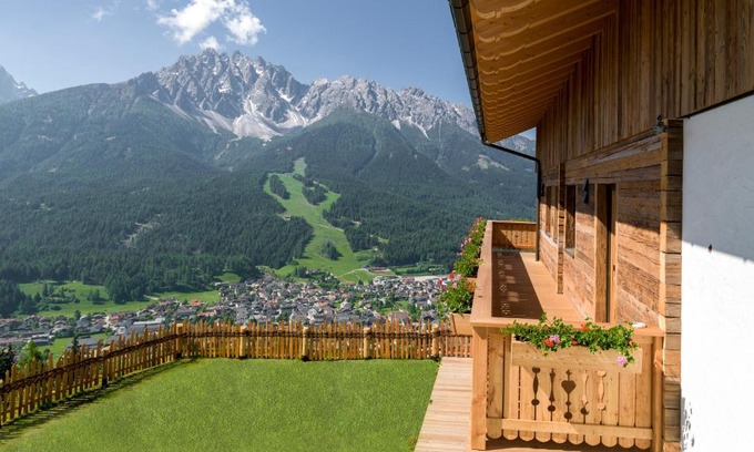 San Candido Ski Chalet | Experience Bauernhof Zwiglhof: 4-Star Retreat with Pool & Hot Tub