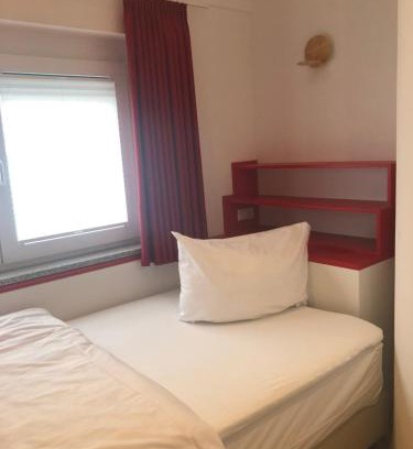 Herz-Jesu-Viertel Apartment | Family-Friendly Baumann Suiten: Your Ideal Getaway