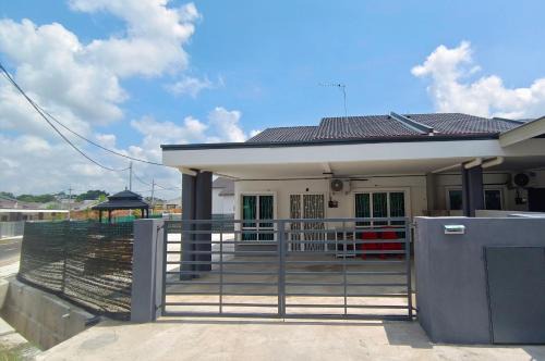Temerloh House | Child-Friendly Baung Guest House in Temerloh - Rated 9/10