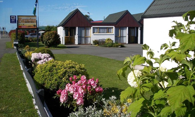 Invercargill Hotel | Bavarian Motel: Family-Friendly Stay with Kitchen Amenities