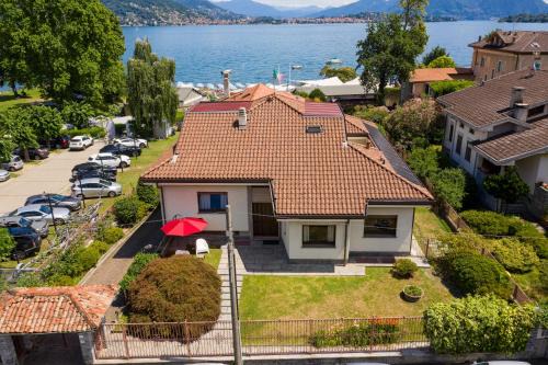 Baveno Apartment | Serene Baveno Beach Flat with Garden and Ocean View