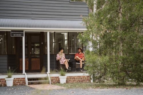 Woollamia House | Relaxing Bay and Bush Cottages with Oceanfront Views