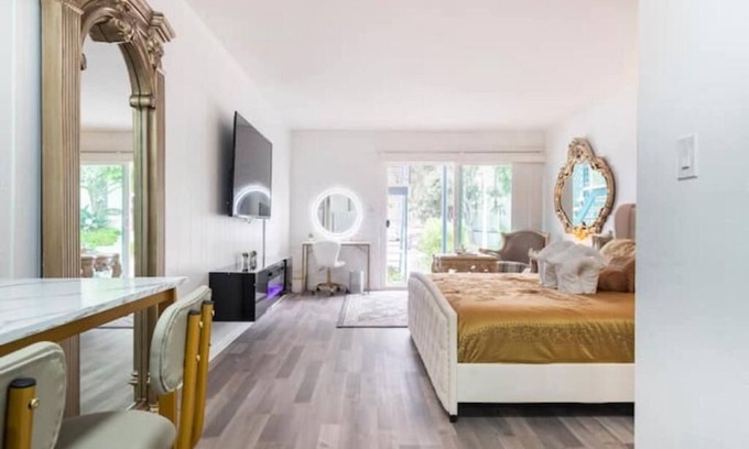 San Diego Apartment | Bayview: Guest Rated 10/10 with Ocean Views & Spa Access