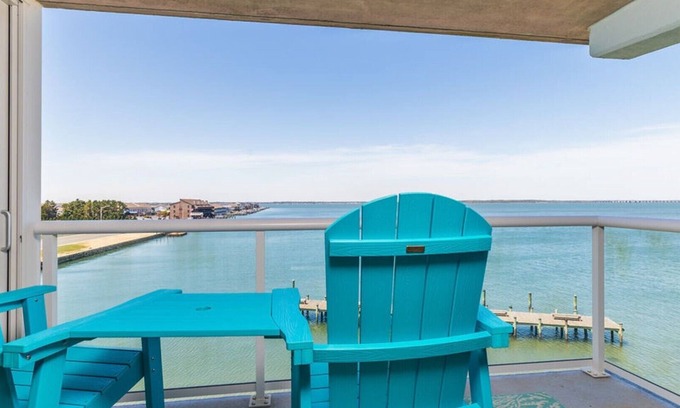 Midtown Ocean City Resort | Bay Club Resort: Pet-Friendly Getaway with Pool Access