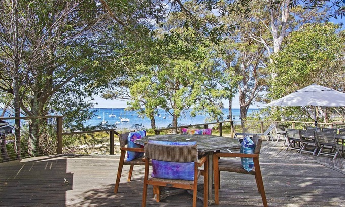 Callala Bay Cottage | Bay Cottage – Spectacular Water Views & Pet Friendly Amenities