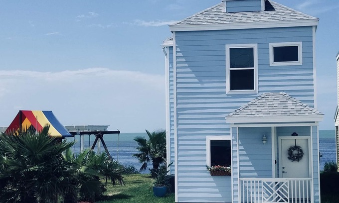 Port Isabel House | Bay Front Escape: Perfect Stay Near SPI with Top Amenities