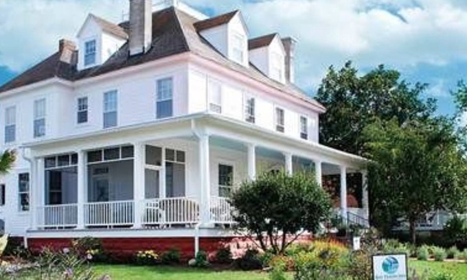 Cape Charles Bed & Breakfast | Experience Bay Haven Inn of Cape Charles - Rated 9.6/10